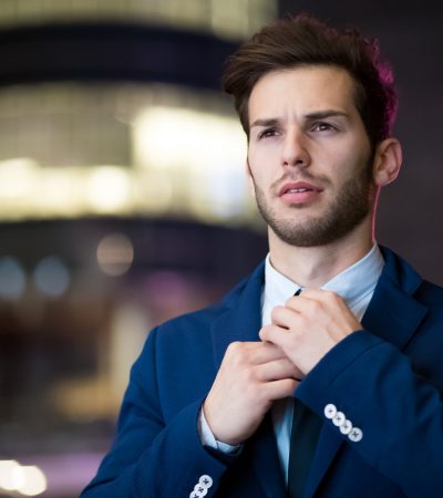 man-wearing-blue-suit-2897883 man-wearing-blue-suit-2897883